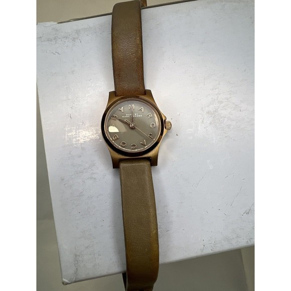 Marc by Marc Jacobs Women's Watch - MBM1239 Gray Beige S5073 - Picture 2 of 8